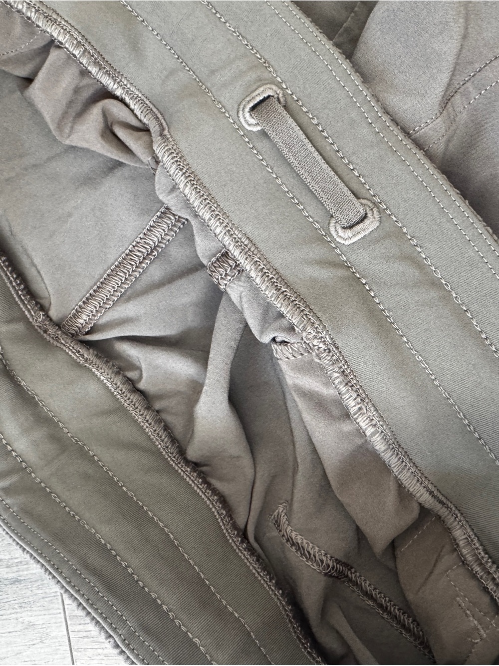lululemon athletica Swift Mid-Rise Wide-Leg Pant in Nomad size 6 - Picture 7 of 8